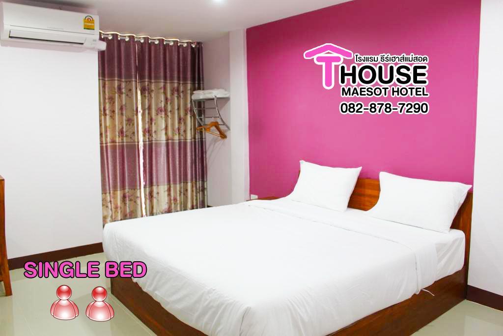 T. House Hotel Mae Sot Luaran gambar
