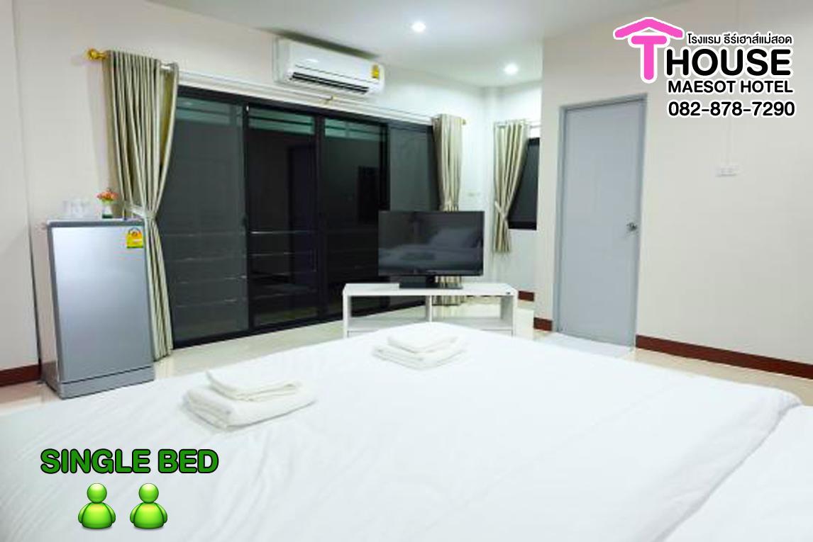 T. House Hotel Mae Sot Luaran gambar