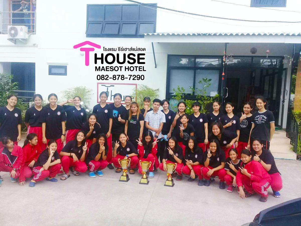 T. House Hotel Mae Sot Luaran gambar