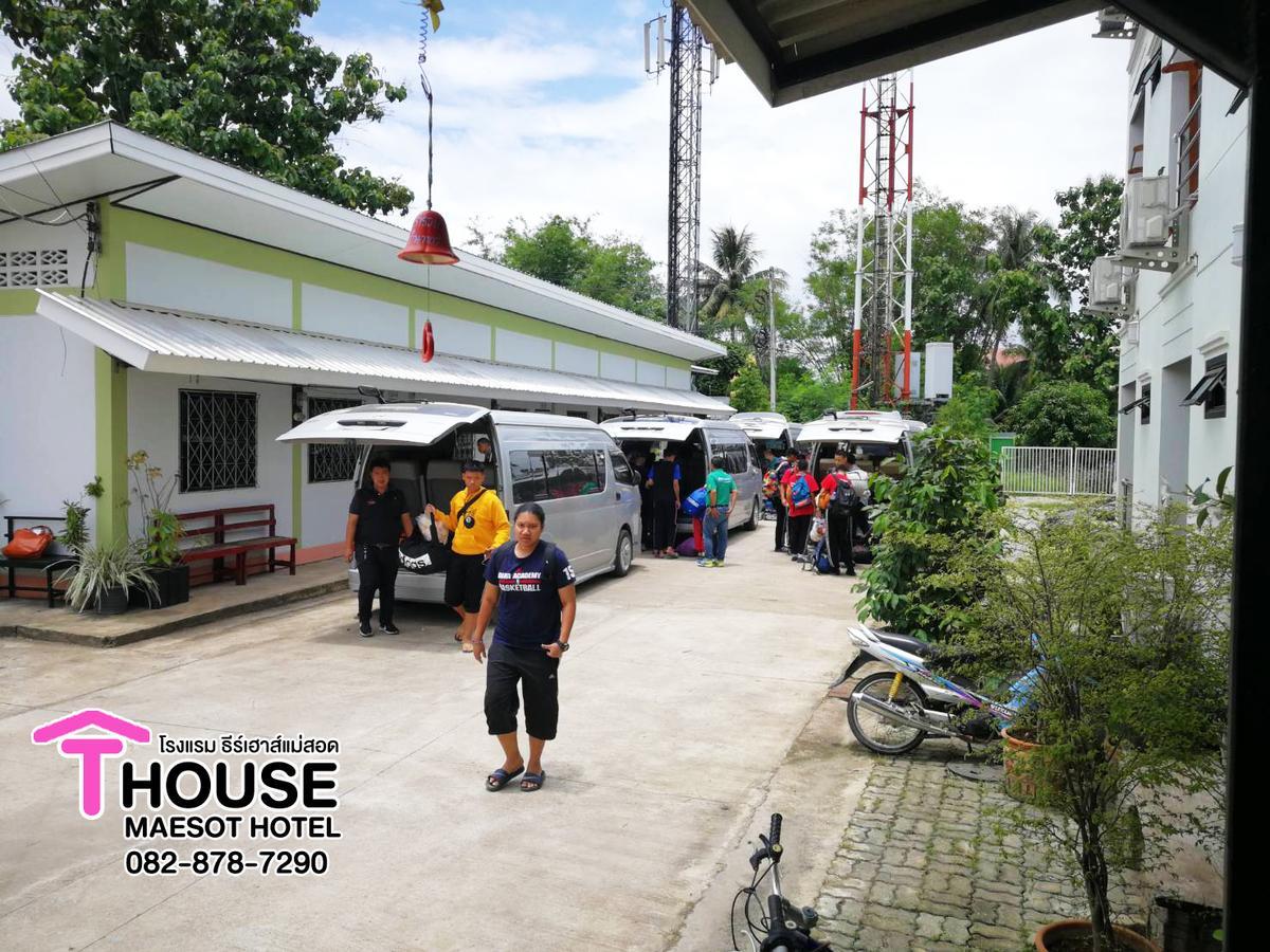 T. House Hotel Mae Sot Luaran gambar